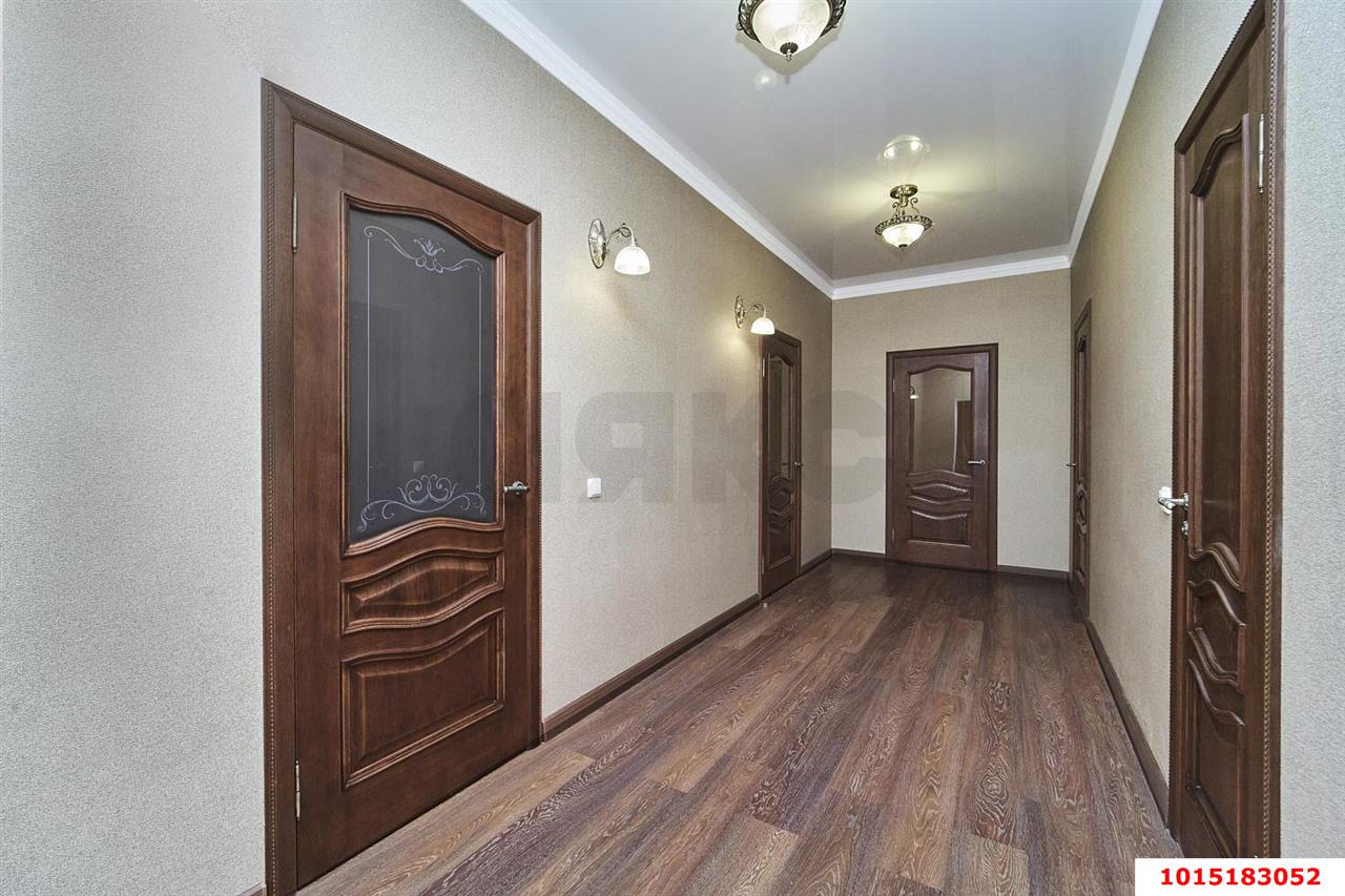 Фото №17: Дом 306&nbsp;м² + 10.59&nbsp;сот., 2&nbsp;эт. - Знаменский, мкр. Карасунский внутригородской округ, ул. Энтузиастов