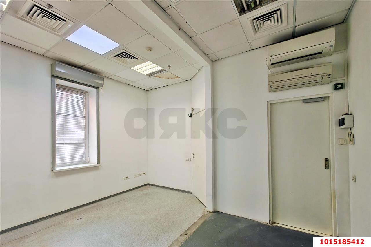 Фото №10: Офисное помещение 282&nbsp;м², 2/3&nbsp;эт. - Краснодар, Центральный внутригородской округ, мкр. Центральный, ул. Красноармейская, 66