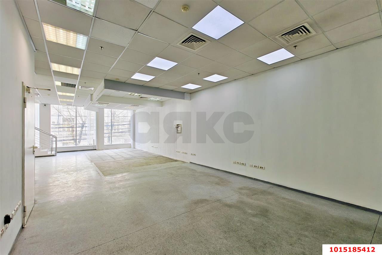 Фото №8: Офисное помещение 282&nbsp;м², 2/3&nbsp;эт. - Краснодар, Центральный внутригородской округ, мкр. Центральный, ул. Красноармейская, 66