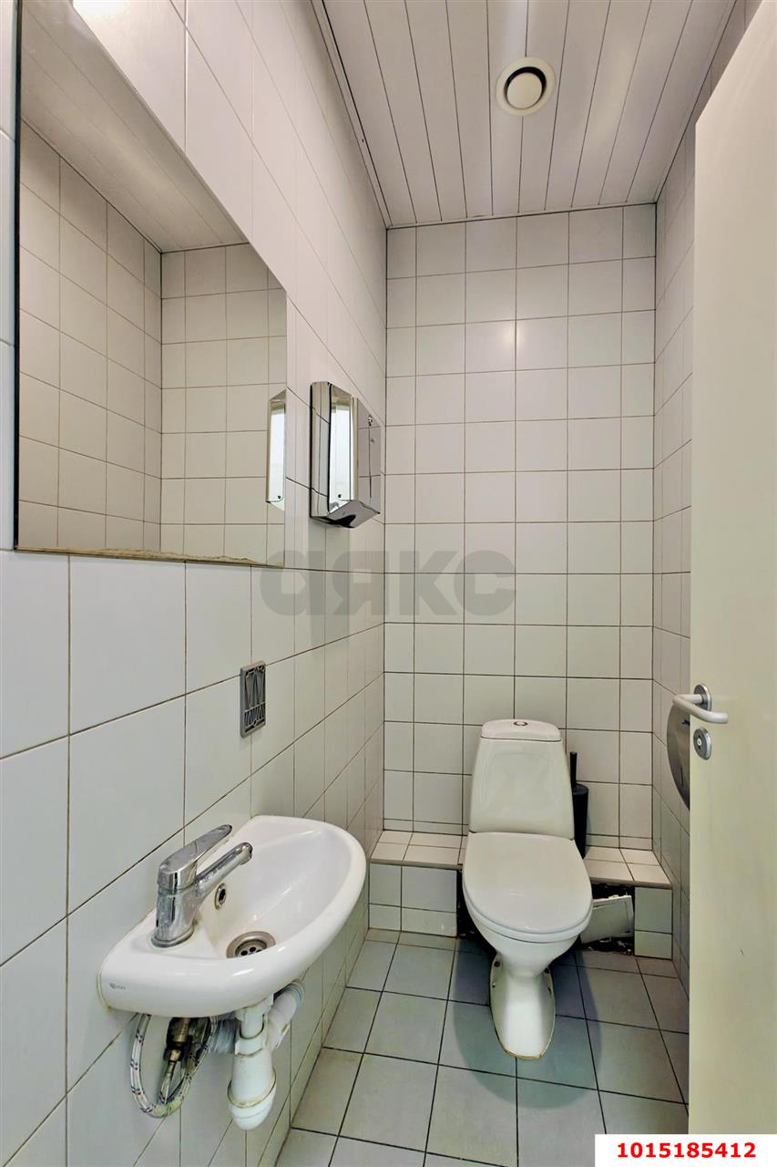 Фото №12: Офисное помещение 282&nbsp;м², 2/3&nbsp;эт. - Краснодар, Центральный внутригородской округ, мкр. Центральный, ул. Красноармейская, 66