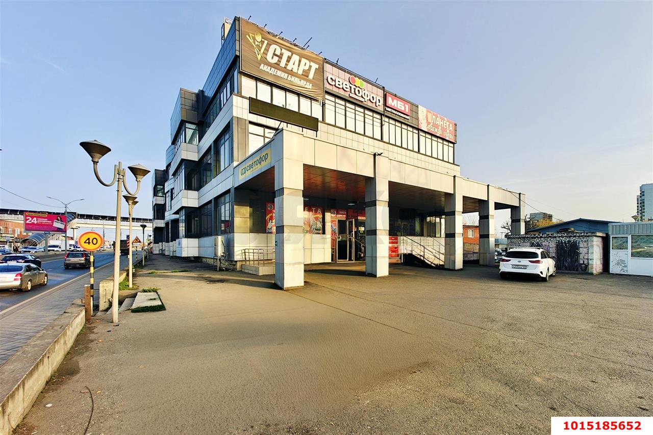 Фото №1: Офисное помещение 815&nbsp;м², 3/3&nbsp;эт. - Краснодар, Карасунский внутригородской округ, мкр. Комсомольский, ул. Уральская, 210/9