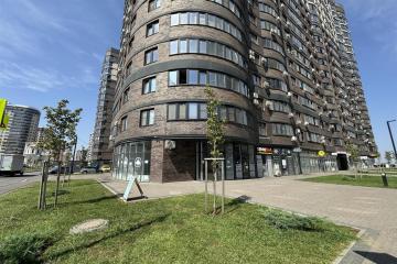 Фото №1: Торговое помещение 45&nbsp;м², 1/19&nbsp;эт. - Краснодар, мкр. жилой комплекс Red777, ул. Адмирала Крузенштерна, 5