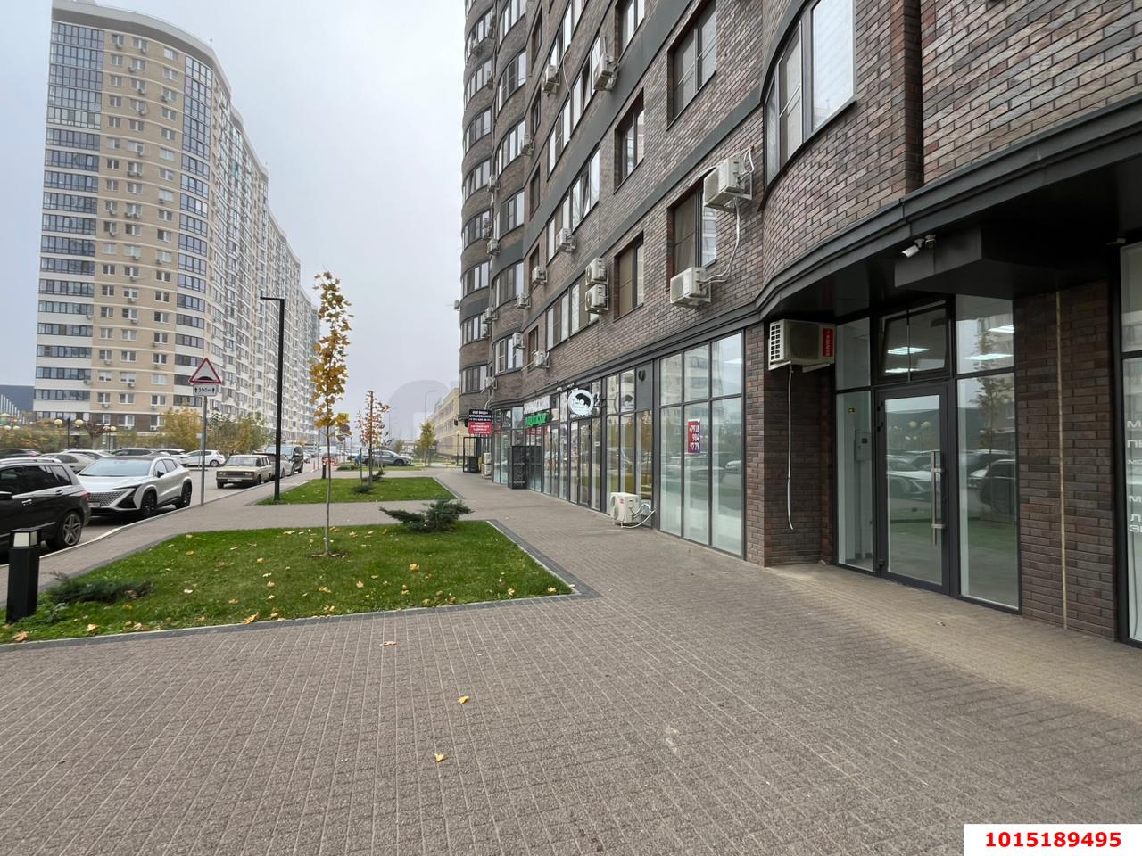 Фото №10: Торговое помещение 45&nbsp;м², 1/19&nbsp;эт. - Краснодар, Прикубанский внутригородской округ, Россинского, мкр. жилой комплекс Red777, ул. Адмирала Крузенштерна, 5