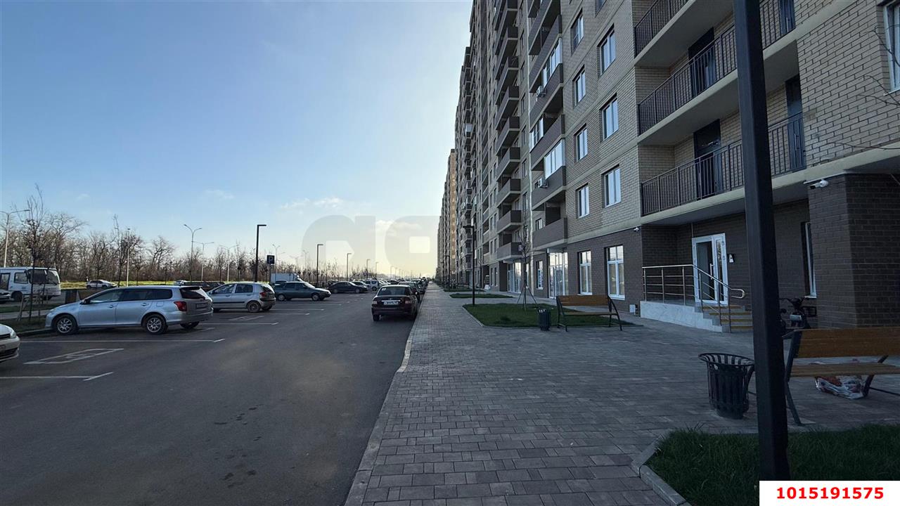 Фото №2: Торговое помещение 41&nbsp;м², 1/16&nbsp;эт. - Краснодар, Прикубанский внутригородской округ, мкр. жилой комплекс Дыхание, ул. Лётчика Позднякова, 2к25