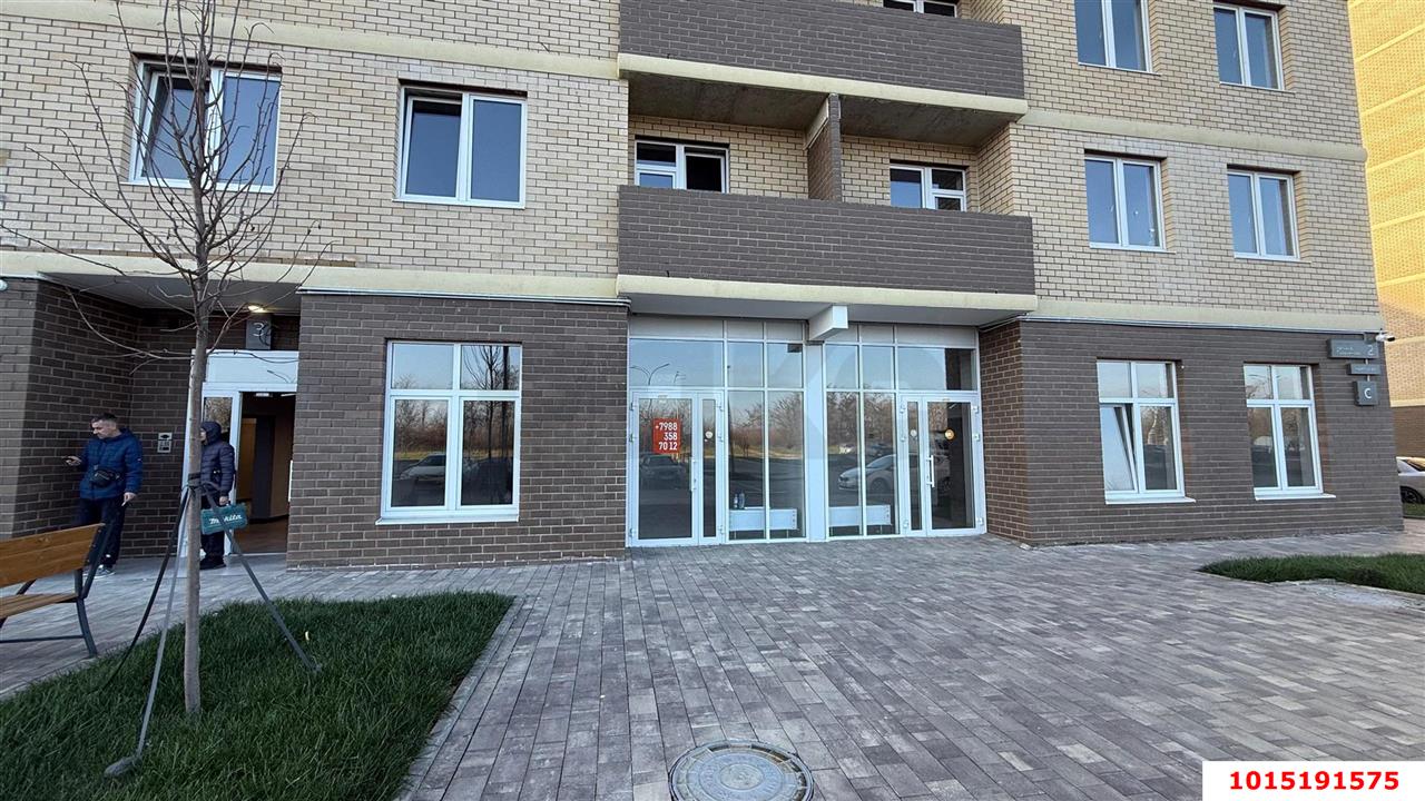 Фото №3: Торговое помещение 41&nbsp;м², 1/16&nbsp;эт. - Краснодар, Прикубанский внутригородской округ, мкр. жилой комплекс Дыхание, ул. Лётчика Позднякова, 2к25