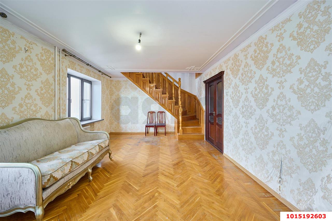 Фото №4: 5+-комнатная квартира 139&nbsp;м², 10/11&nbsp;эт. - Краснодар, Центральный внутригородской округ, мкр. Табачная Фабрика, ул. Ипподромная, 53
