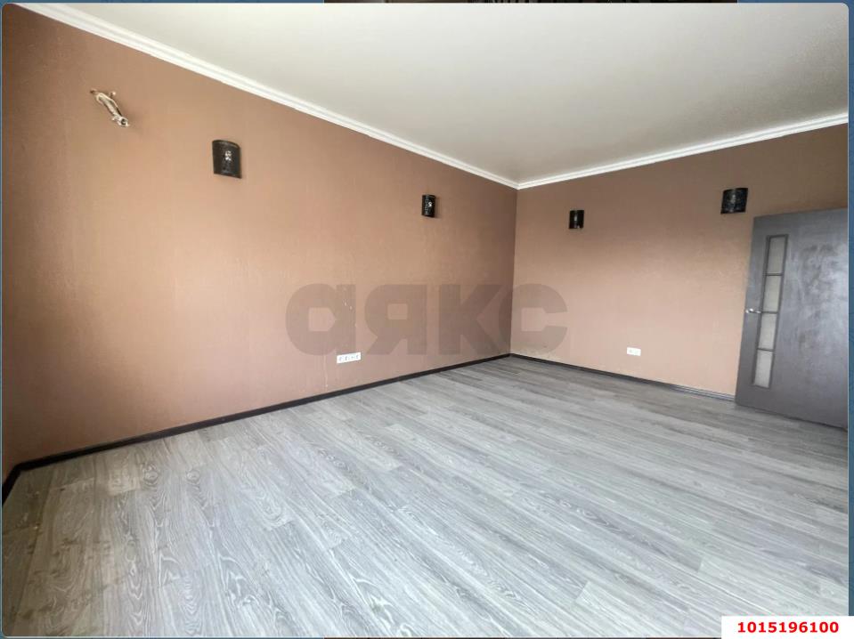 Фото №4: 2-комнатная квартира 73&nbsp;м², 2/3&nbsp;эт. - Краснодар, Прикубанский внутригородской округ, мкр. Сады Калинина, ул. Артёмовская, 5