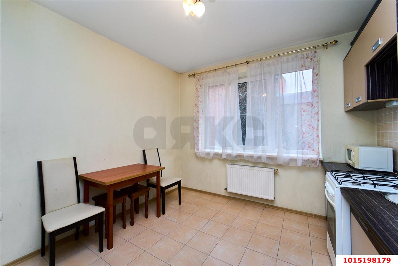 Фото №2: 2-комнатная квартира 55&nbsp;м², 1/3&nbsp;эт. - Краснодар, Прикубанский внутригородской округ, мкр. Музыкальный, ул. имени Ф.И. Шаляпина, 32/1