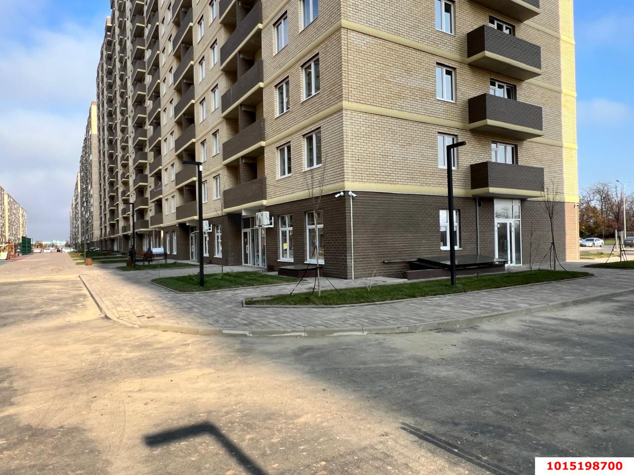 Фото №4: Торговое помещение 29&nbsp;м², 1/16&nbsp;эт. - Краснодар, Прикубанский внутригородской округ, мкр. жилой комплекс Дыхание, ул. Лётчика Позднякова, 2к27