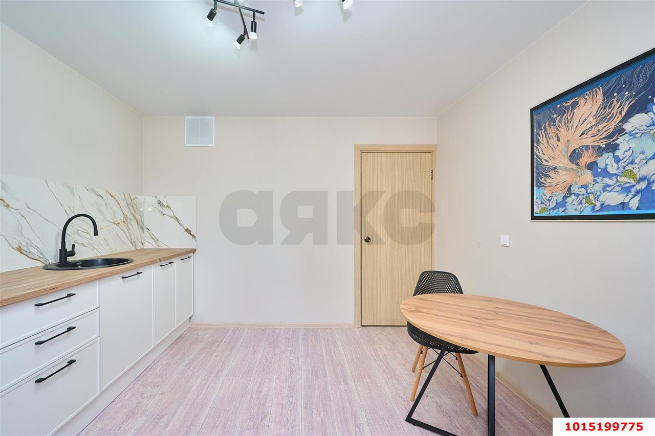Фото №3: 2-комнатная квартира 56&nbsp;м², 8/16&nbsp;эт. - Краснодар, Прикубанский внутригородской округ, ж/р Восточный, ул. Героя Владислава Посадского, 22