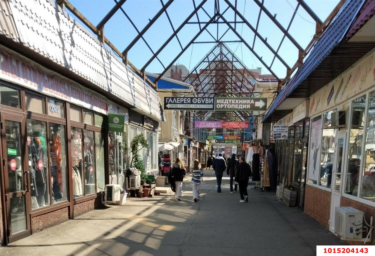 Фото №5: Торговое помещение 8&nbsp;м², 1/1&nbsp;эт. - Краснодар, Западный внутригородской округ, мкр. Юбилейный, пр-кт Чекистов, 17