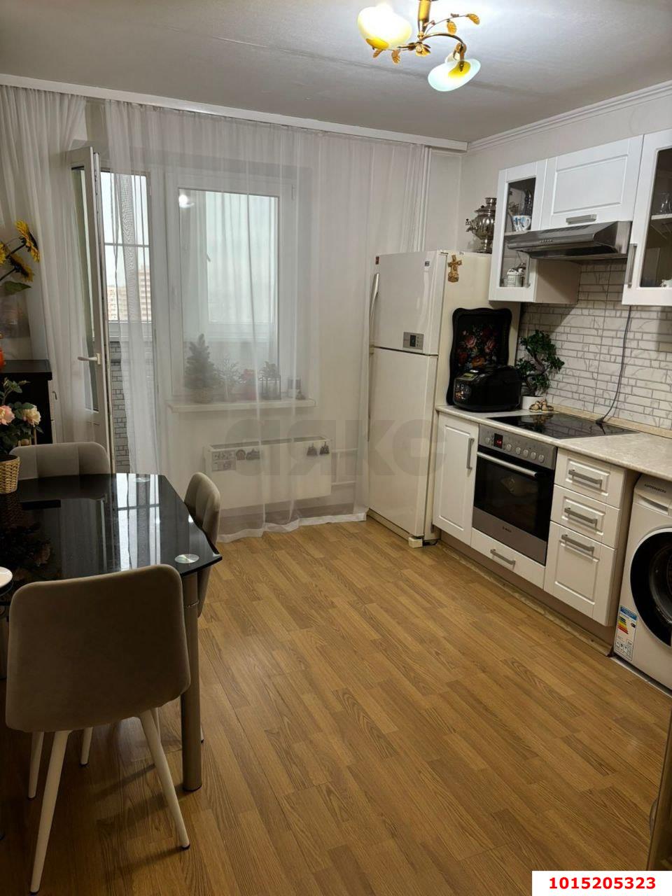 Фото №5: 2-комнатная квартира 60&nbsp;м², 16/16&nbsp;эт. - Краснодар, Прикубанский внутригородской округ, мкр. Юбилейный, ул. имени Калинина, 13к60