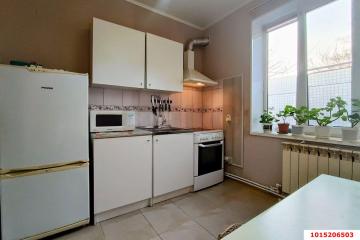 Фото №1: 1-комнатная квартира 34&nbsp;м², 1/3&nbsp;эт. - Краснодар, ж/м Пашковский, ул. Кирова, 288/1