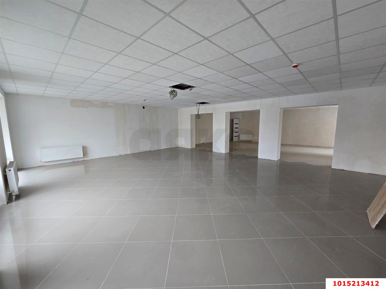 Фото №6: Торговое помещение 130&nbsp;м², 1/5&nbsp;эт. - Российский, Прикубанский внутригородской округ, мкр. ЖК Елисеевский, ул. Парижская, 5/3