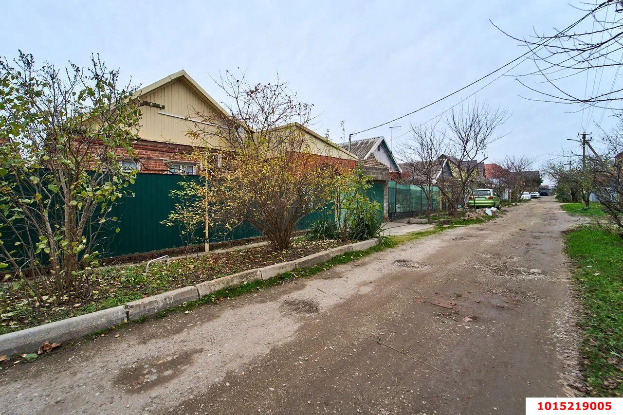 Фото №1: Дом 82&nbsp;м² + 3.79&nbsp;сот., 1&nbsp;эт. - Краснодар, Прикубанский внутригородской округ, мкр. 9-й километр, пр-д 2-й  Талалихина, 62