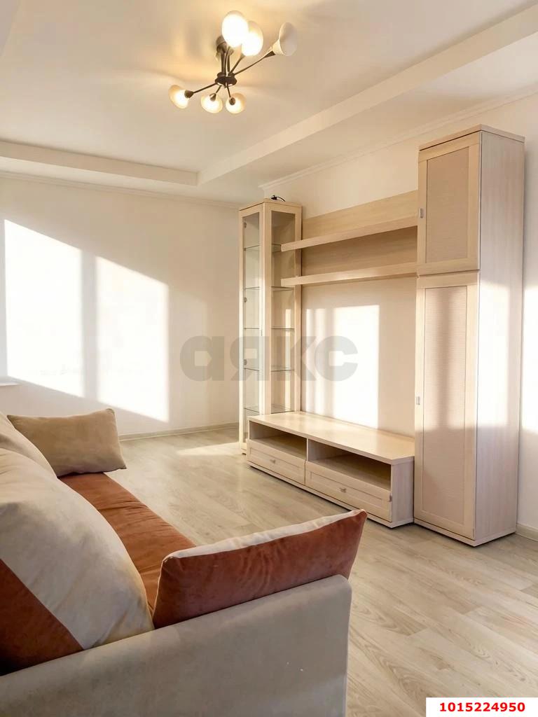 Фото №2: 3-комнатная квартира 54&nbsp;м², 5/5&nbsp;эт. - Краснодар, Карасунский внутригородской округ, ж/м Пашковский, ул. 1 Мая, 67