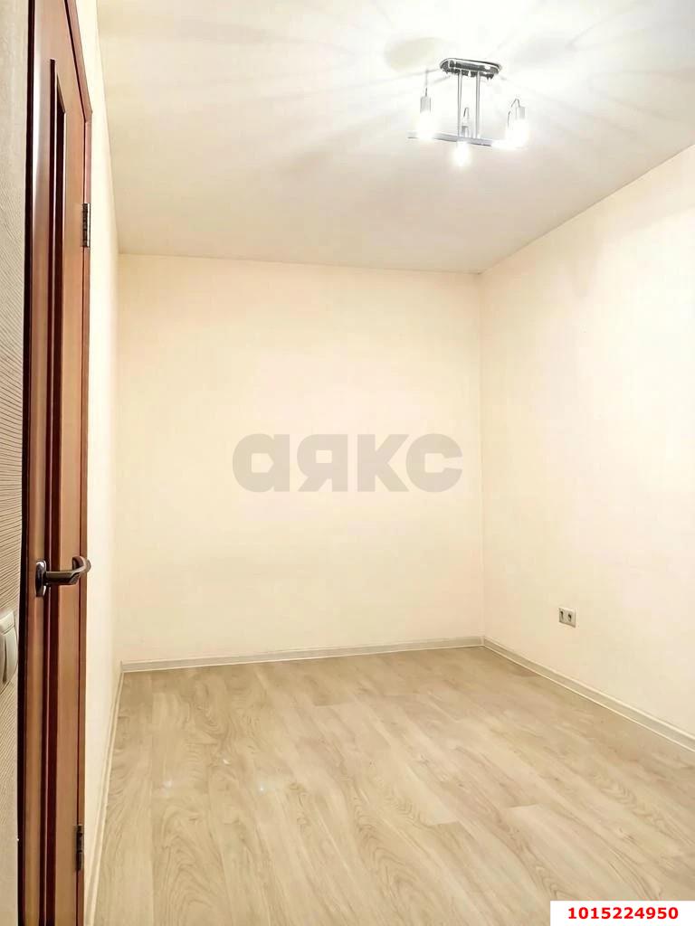 Фото №8: 3-комнатная квартира 54&nbsp;м², 5/5&nbsp;эт. - Краснодар, Карасунский внутригородской округ, ж/м Пашковский, ул. 1 Мая, 67