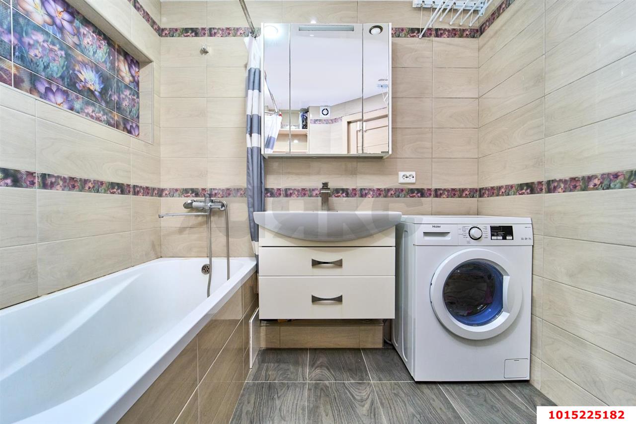 Фото №14: 4-комнатная квартира 90&nbsp;м², 10/10&nbsp;эт. - Краснодар, Западный внутригородской округ, мкр. Юбилейный, ул. 70-летия Октября, 34