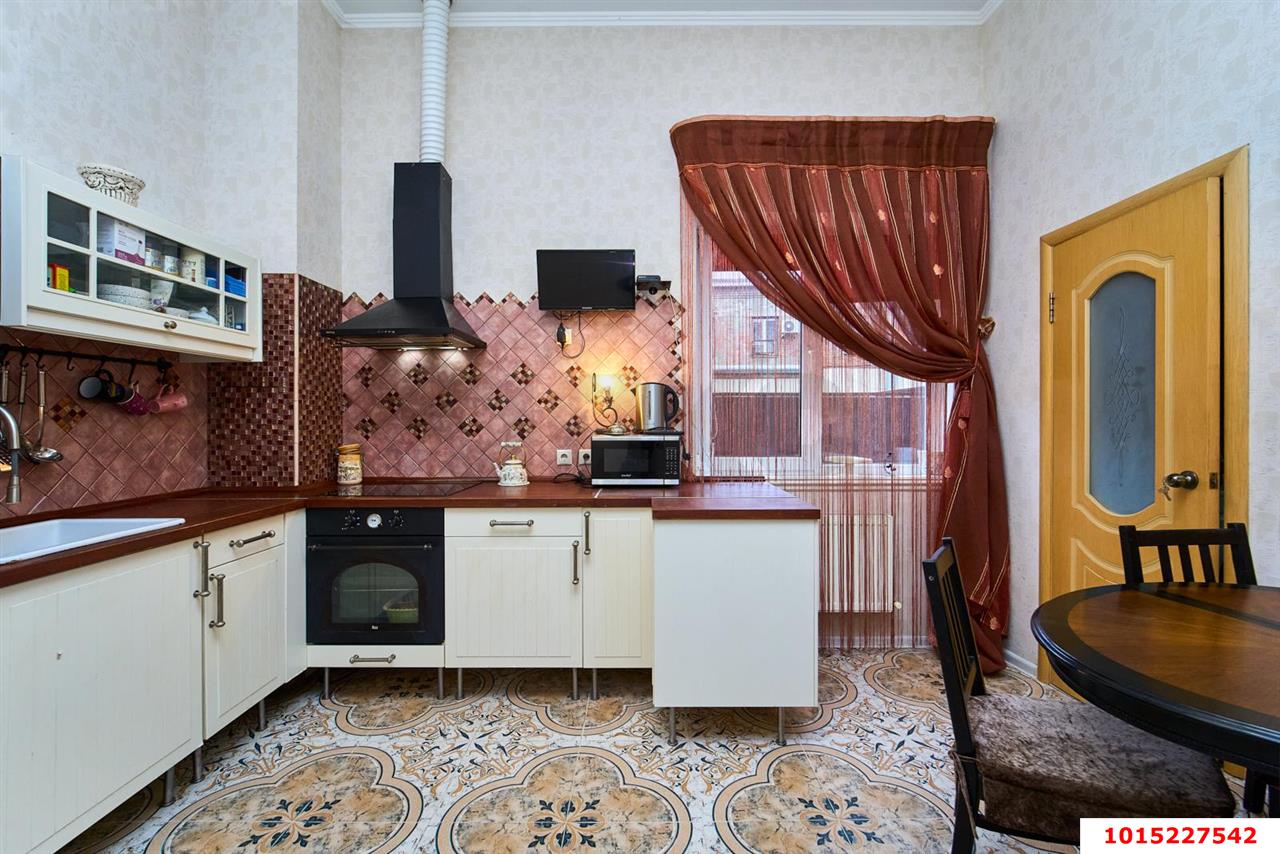 Фото №6: 1-комнатная квартира 40&nbsp;м², 1/16&nbsp;эт. - Краснодар, Прикубанский внутригородской округ, Отделение № 1 совхоза Солнечный, мкр. Фестивальный, ул. Атарбекова, 5