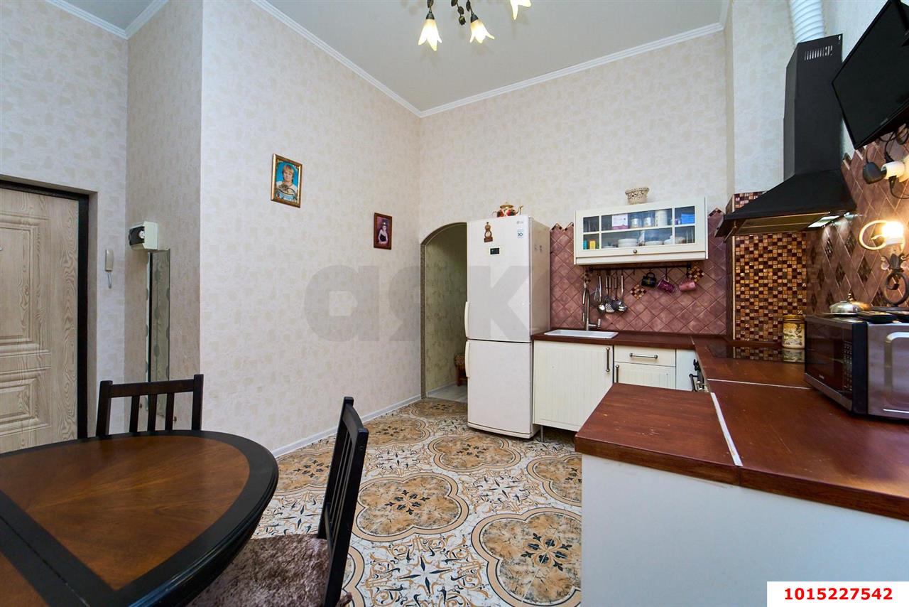 Фото №8: 1-комнатная квартира 40&nbsp;м², 1/16&nbsp;эт. - Краснодар, Прикубанский внутригородской округ, Отделение № 1 совхоза Солнечный, мкр. Фестивальный, ул. Атарбекова, 5