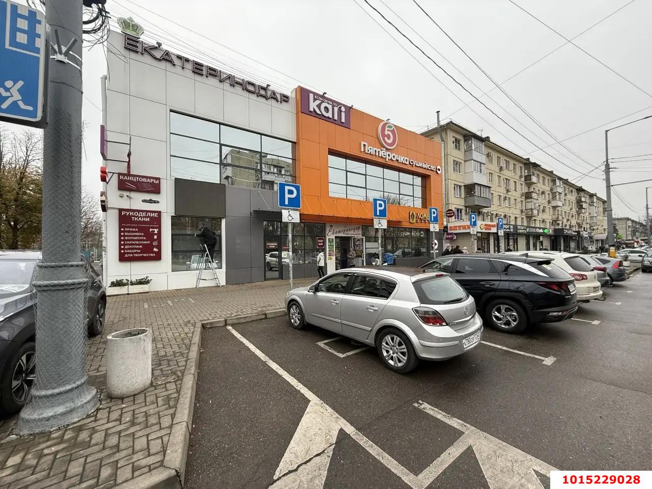 Фото №2: Торговое помещение 170&nbsp;м², 2/2&nbsp;эт. - Краснодар, Прикубанский внутригородской округ, мкр. Фестивальный, ул. Атарбекова, 38/1