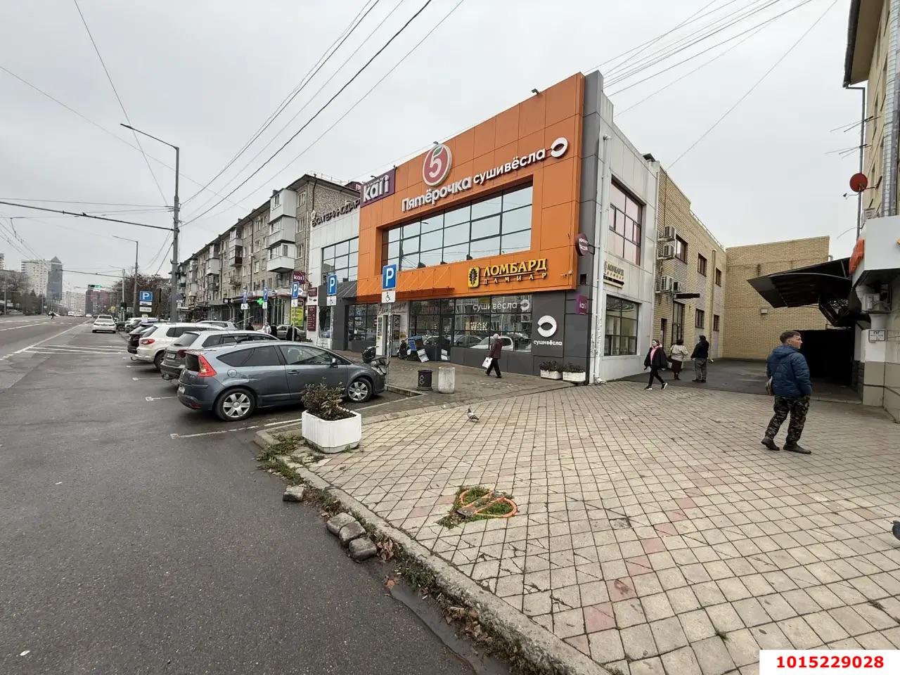 Фото №3: Торговое помещение 170&nbsp;м², 2/2&nbsp;эт. - Краснодар, Прикубанский внутригородской округ, мкр. Фестивальный, ул. Атарбекова, 38/1