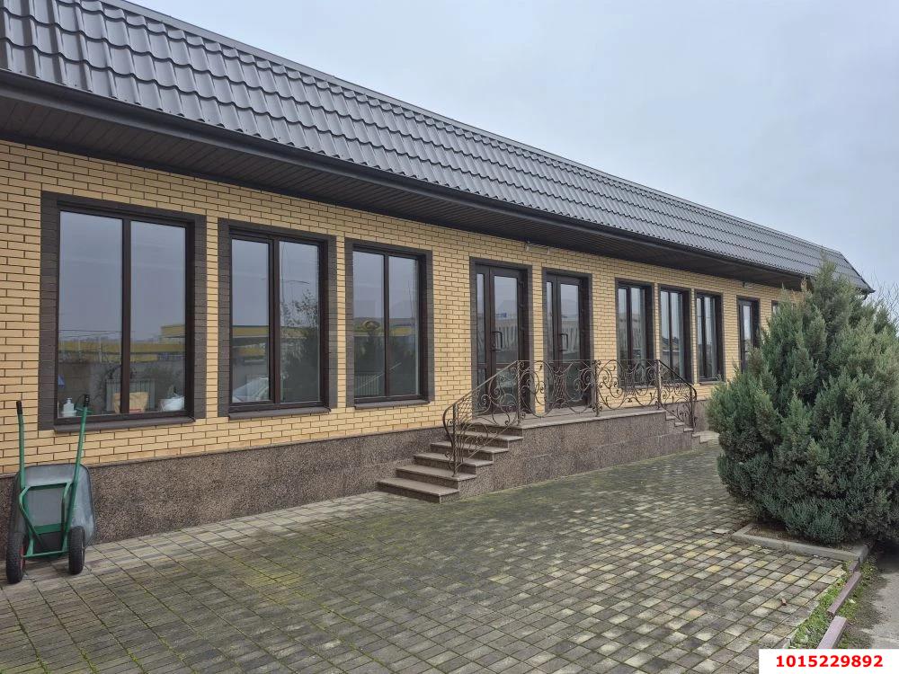 Фото №7: Коммерция 1431&nbsp;м², 1/1&nbsp;эт. - Краснодар, Прикубанский внутригородской округ, мкр. Славянский, ул. Западный Обход, 28