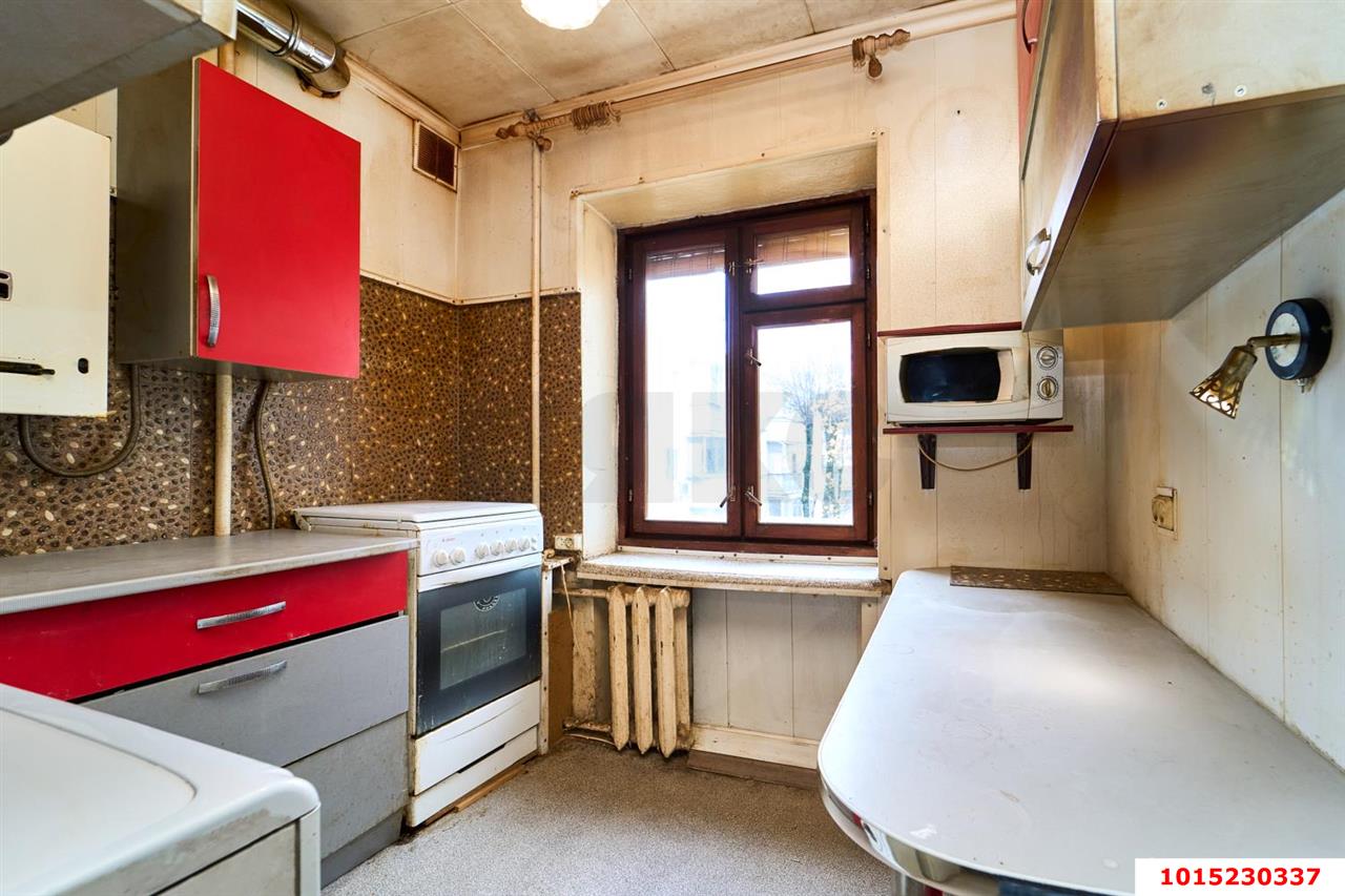 Фото №1: 3-комнатная квартира 57&nbsp;м², 4/5&nbsp;эт. - Краснодар, мкр. Западный внутригородской округ, ул. Офицерская, 45