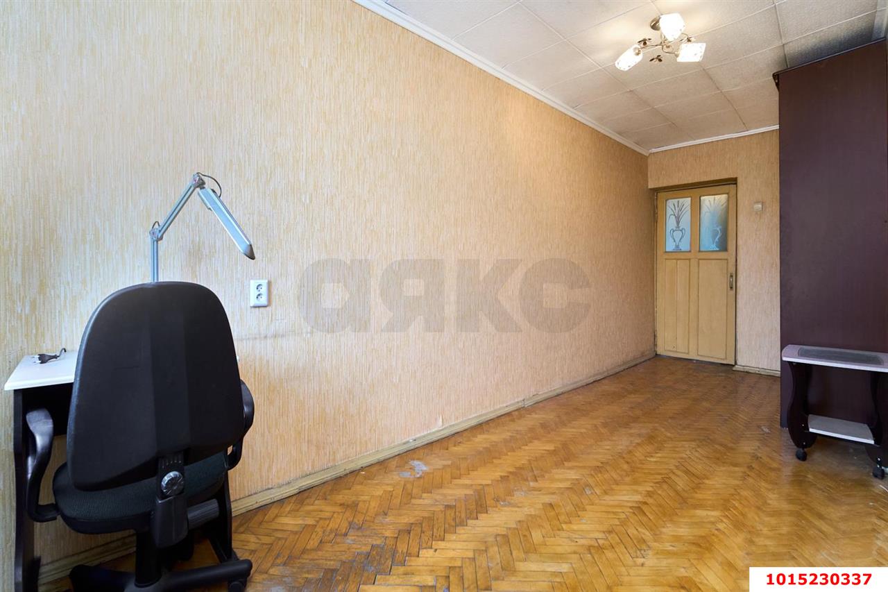 Фото №7: 3-комнатная квартира 57&nbsp;м², 4/5&nbsp;эт. - Краснодар, мкр. Западный внутригородской округ, ул. Офицерская, 45