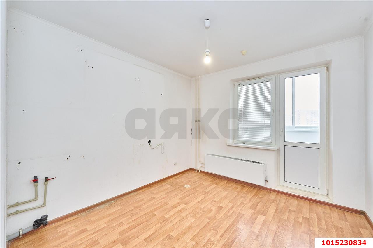 Фото №1: 1-комнатная квартира 50&nbsp;м², 11/12&nbsp;эт. - Краснодар, Карасунский внутригородской округ, мкр. Почтовый, ул. имени Валерия Гассия, 10
