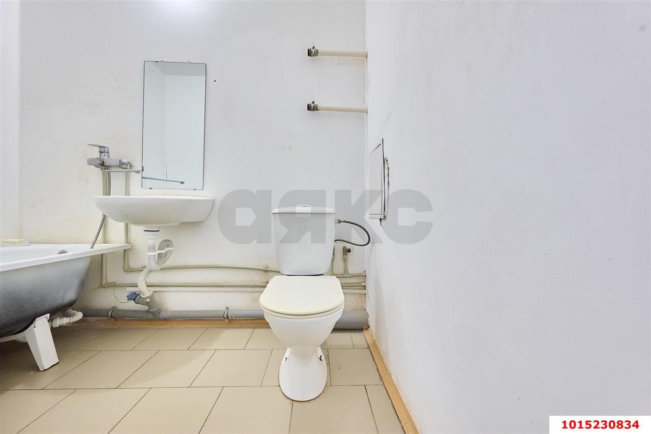 Фото №12: 1-комнатная квартира 50&nbsp;м², 11/12&nbsp;эт. - Краснодар, Карасунский внутригородской округ, мкр. Почтовый, ул. имени Валерия Гассия, 10