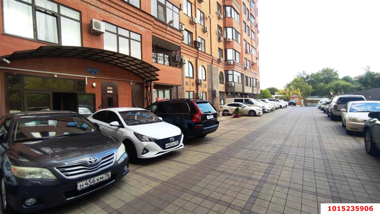 Фото №4: Офисное помещение 128&nbsp;м², 1/16&nbsp;эт. - Краснодар, Западный внутригородской округ, мкр. Центральный, ул. Комсомольская, 6