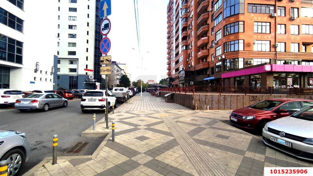 Фото №3: Офисное помещение 128&nbsp;м², 1/16&nbsp;эт. - Краснодар, Западный внутригородской округ, мкр. Центральный, ул. Комсомольская, 6