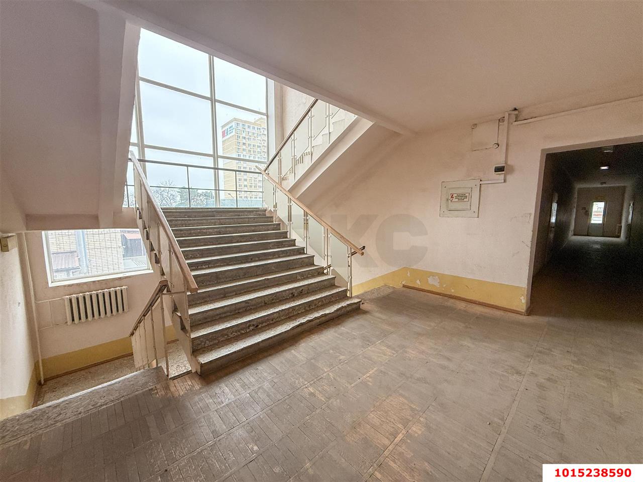 Фото №4: Отдельное здание 2133&nbsp;м², 1/3&nbsp;эт. - Краснодар, Центральный внутригородской округ, мкр. Черёмушки, ул. Старокубанская, 2