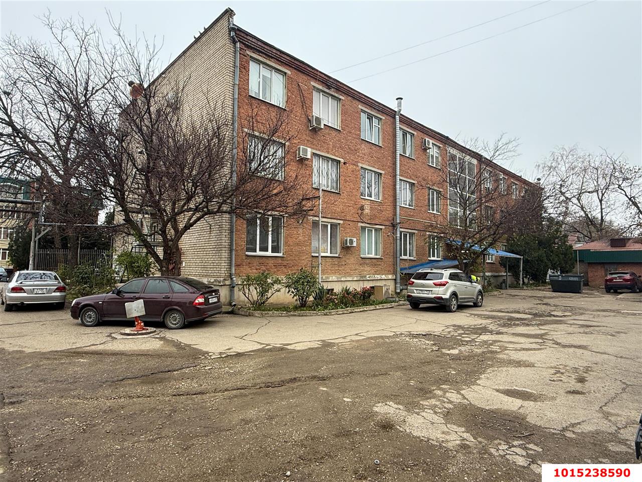 Фото №3: Отдельное здание 2133&nbsp;м², 1/3&nbsp;эт. - Краснодар, Центральный внутригородской округ, мкр. Черёмушки, ул. Старокубанская, 2