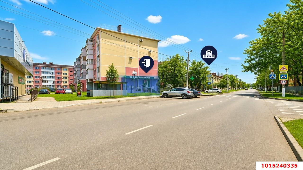 Фото №1: Торговое помещение 43&nbsp;м², 1/5&nbsp;эт. - Крымск, мкр. Платан, ул. Октябрьская, 37Л