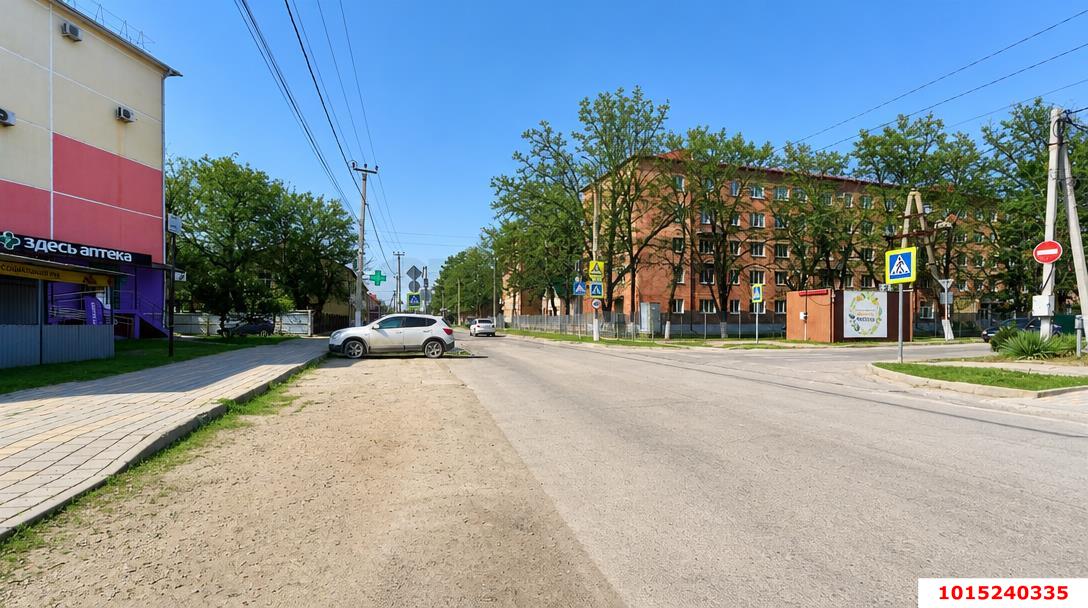 Фото №5: Торговое помещение 43&nbsp;м², 1/5&nbsp;эт. - Крымск, мкр. Платан, ул. Октябрьская, 37Л