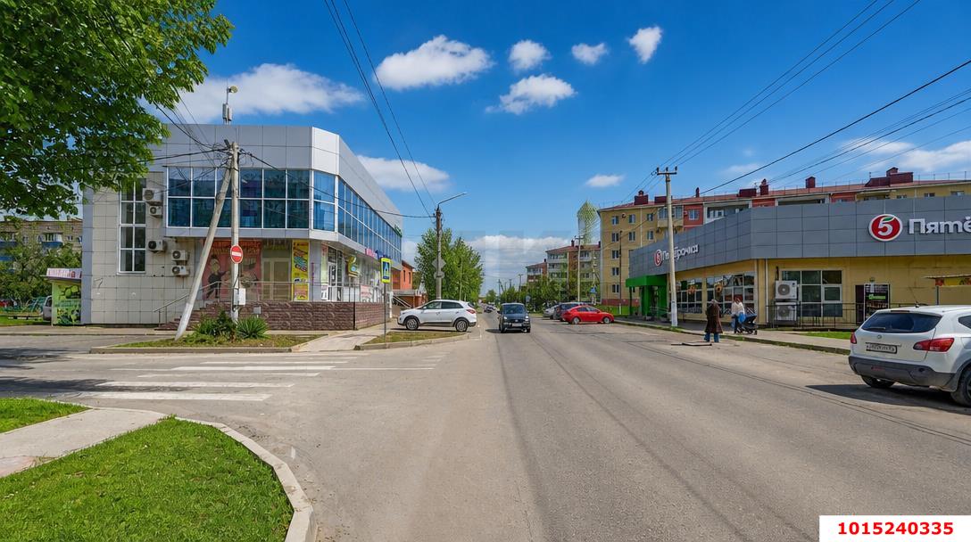 Фото №6: Торговое помещение 43&nbsp;м², 1/5&nbsp;эт. - Крымск, мкр. Платан, ул. Октябрьская, 37Л