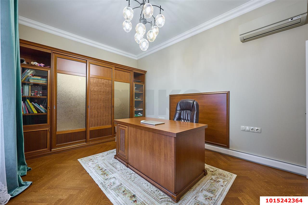 Фото №40: Дом 450&nbsp;м² + 11&nbsp;сот., 3&nbsp;эт. - Краснодар, Прикубанский внутригородской округ, Фестивальный, мкр. Солнечный, ул. Архитектора Петина, 45