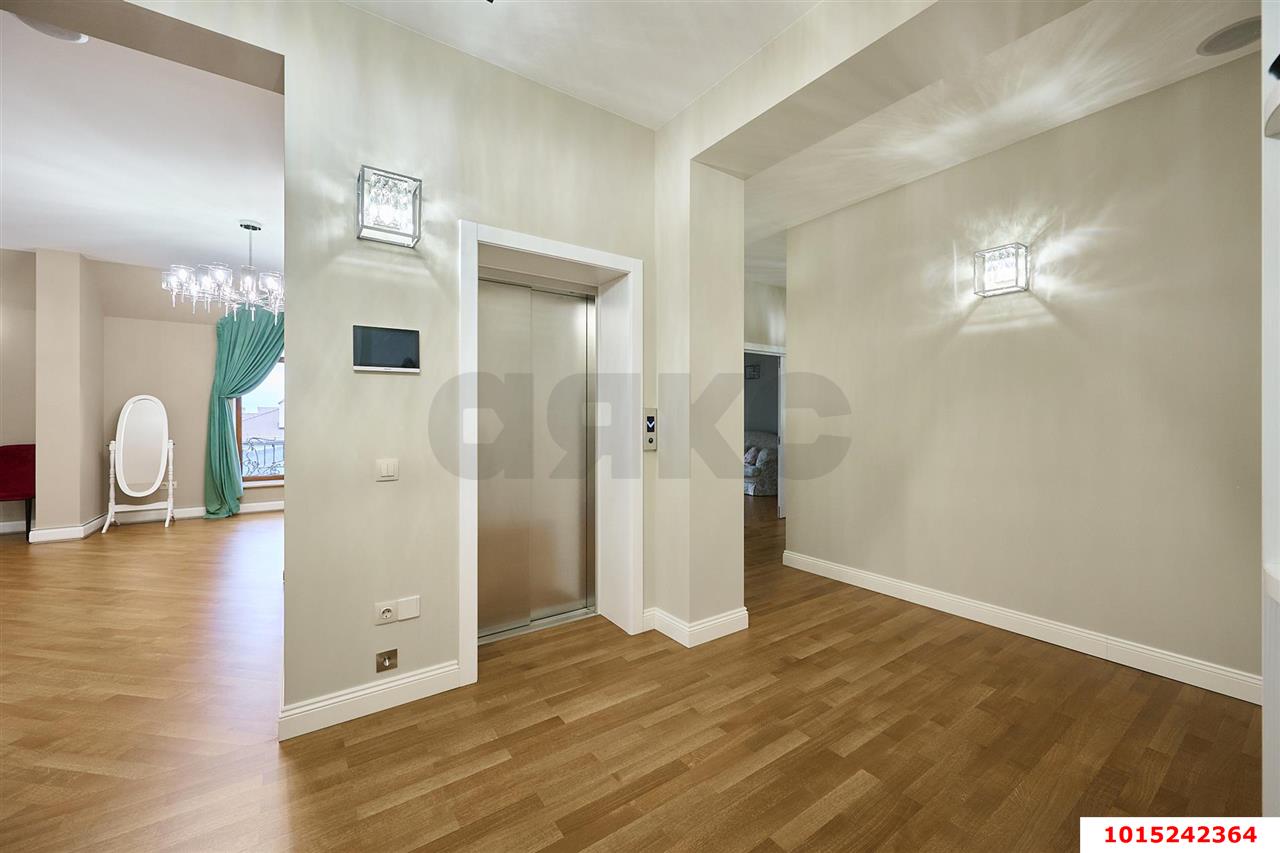 Фото №46: Дом 450&nbsp;м² + 11&nbsp;сот., 3&nbsp;эт. - Краснодар, Прикубанский внутригородской округ, Фестивальный, мкр. Солнечный, ул. Архитектора Петина, 45