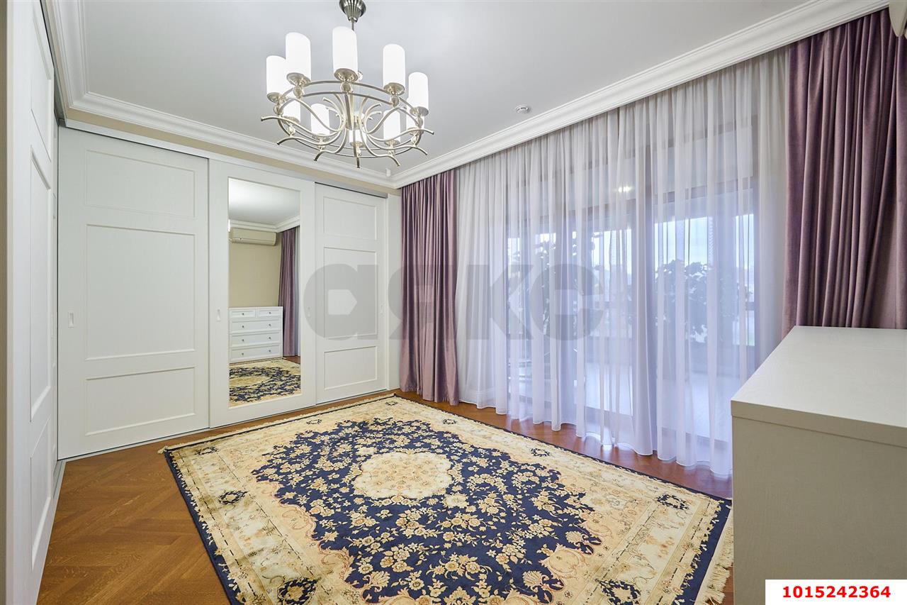 Фото №32: Дом 450&nbsp;м² + 11&nbsp;сот., 3&nbsp;эт. - Краснодар, Прикубанский внутригородской округ, Фестивальный, мкр. Солнечный, ул. Архитектора Петина, 45
