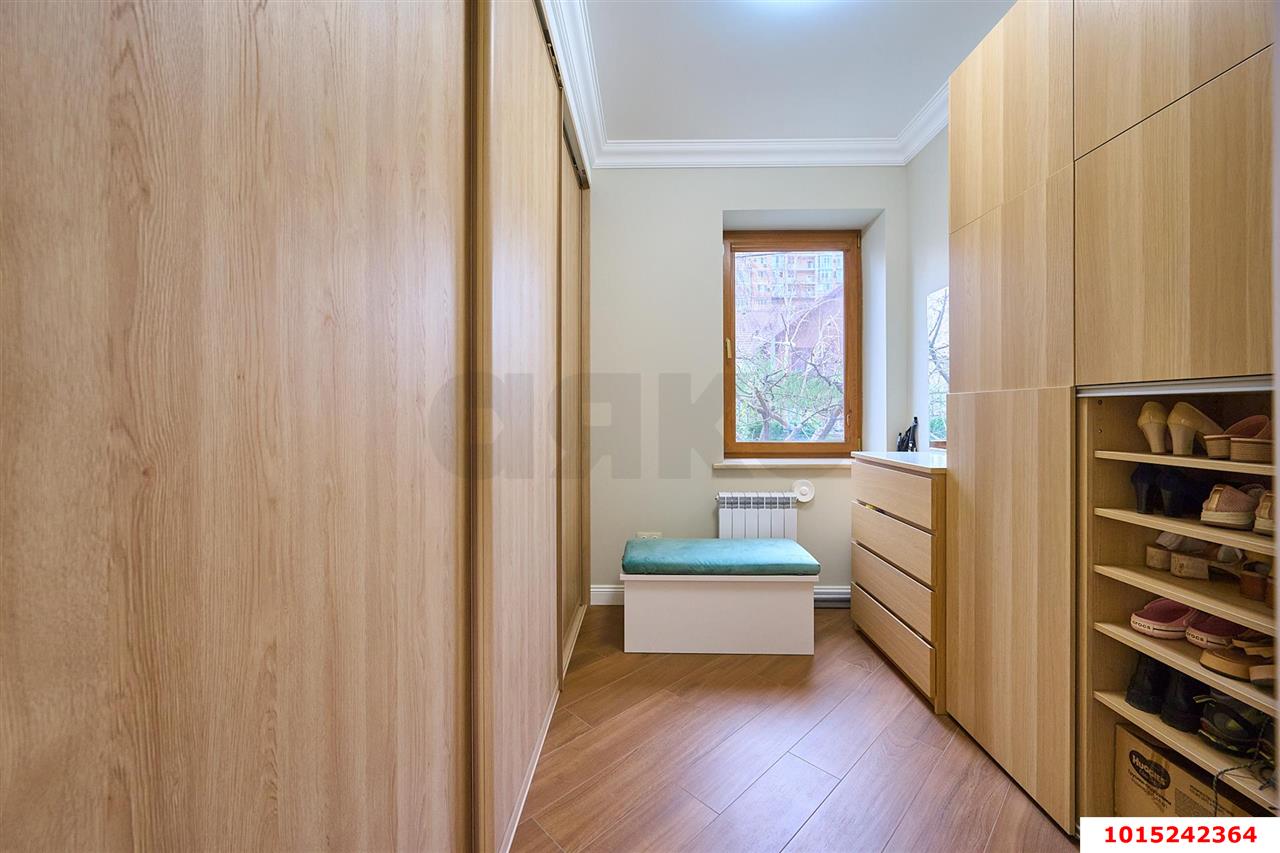 Фото №21: Дом 450&nbsp;м² + 11&nbsp;сот., 3&nbsp;эт. - Краснодар, Прикубанский внутригородской округ, Фестивальный, мкр. Солнечный, ул. Архитектора Петина, 45