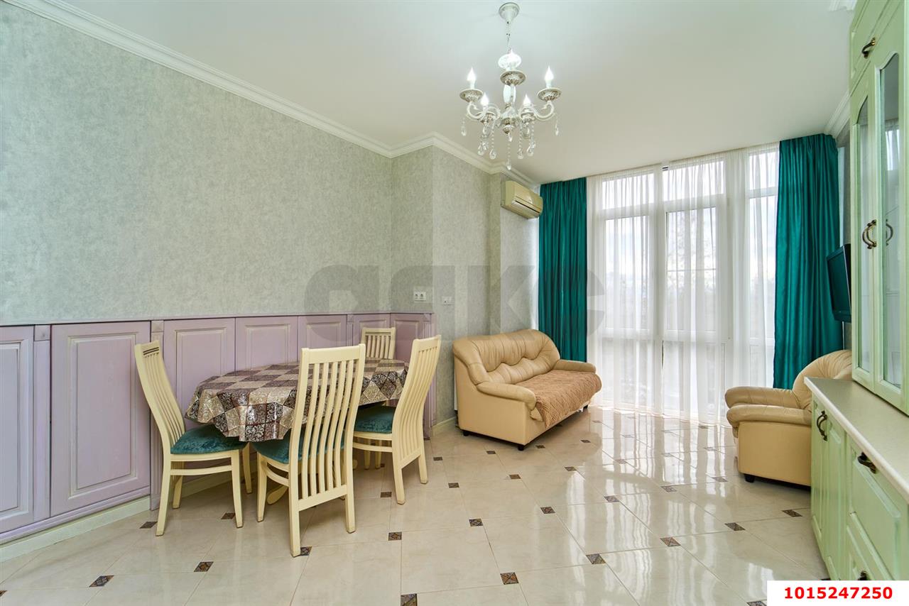 Фото №4: 2-комнатная квартира 95&nbsp;м², 3/8&nbsp;эт. - Краснодар, Западный внутригородской округ, Горгаз, мкр. Центральный, ул. Красина, 9/1к2