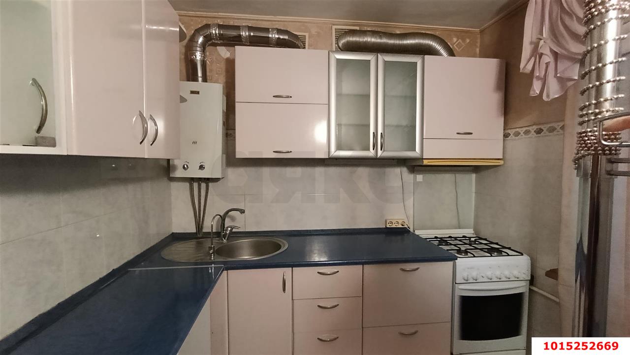 Фото №3: 3-комнатная квартира 60&nbsp;м², 5/5&nbsp;эт. - Краснодар, Центральный внутригородской округ, мкр. Завод Измерительных Приборов, ул. Курчатова, 4