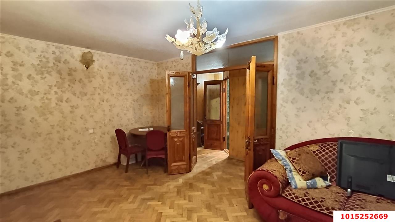 Фото №8: 3-комнатная квартира 60&nbsp;м², 5/5&nbsp;эт. - Краснодар, Центральный внутригородской округ, мкр. Завод Измерительных Приборов, ул. Курчатова, 4