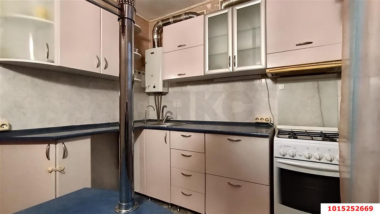 Фото №2: 3-комнатная квартира 60&nbsp;м², 5/5&nbsp;эт. - Краснодар, Центральный внутригородской округ, мкр. Завод Измерительных Приборов, ул. Курчатова, 4