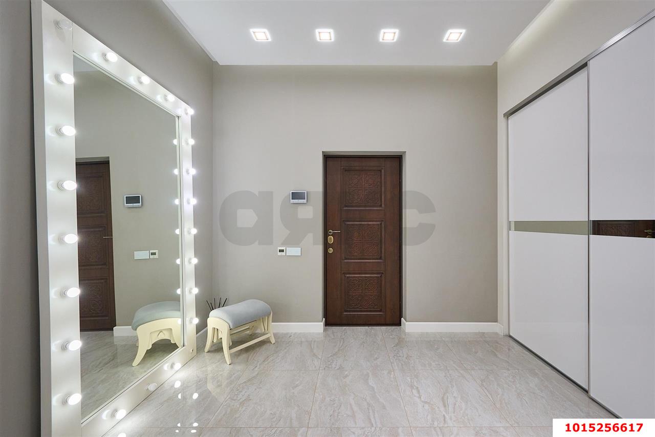 Фото №33: 3-комнатная квартира 158&nbsp;м², 9/22&nbsp;эт. - Краснодар, Западный внутригородской округ, мкр. Центральный, ул. Кубанская набережная, 37/12