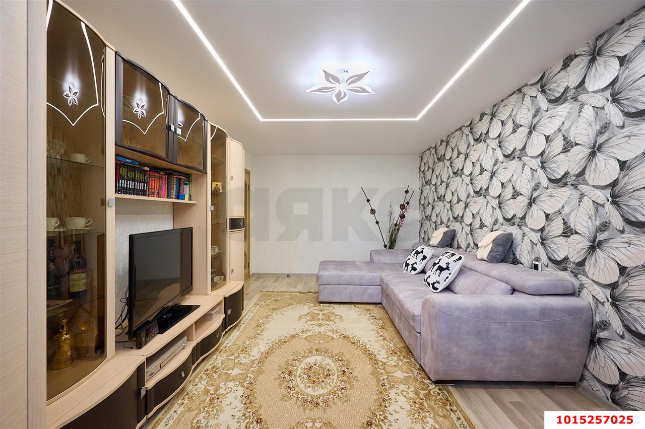 Фото №6: 2-комнатная квартира 70&nbsp;м², 6/16&nbsp;эт. - Краснодар, Западный внутригородской округ, мкр. Фестивальный, ул. Монтажников, 5