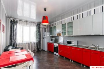 Фото №1: 2-комнатная квартира 75&nbsp;м², 7/23&nbsp;эт. - Краснодар, мкр. Центральный, ул. Кубанская набережная, 31/1
