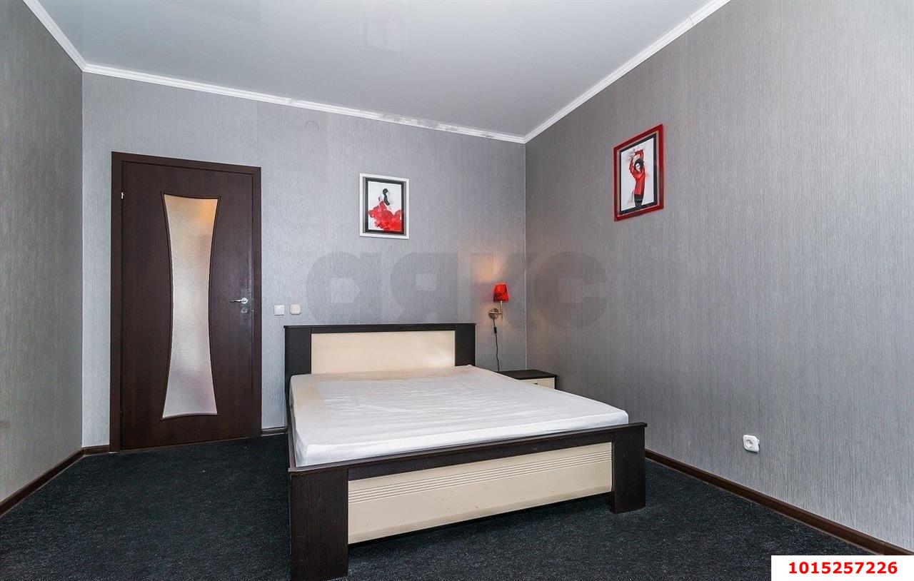 Фото №4: 2-комнатная квартира 75&nbsp;м², 7/23&nbsp;эт. - Краснодар, Западный внутригородской округ, мкр. Центральный, ул. Кубанская набережная, 31/1